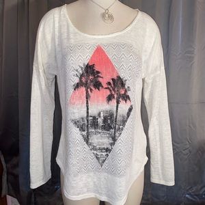 Woman’s Long Sleeve Tee size Large
